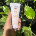 ضد آفتاب بدون رنگ پوست قرمز و حساس +SPF50 درماتیپیک - Image 2