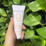 ضدآفتاب بدون رنگ پوست نرمال تا خشک +SPF50 درماتیپیک - Image 2