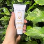 ضدآفتاب بدون رنگ پوست چرب و جوشدار +SPF50 درماتیپیک - Image 2