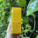 کرم ضد آفتاب و ضد لک بدون رنگ پوست نرمال تا خشک SPF50 لافارر
