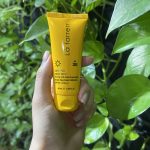 کرم ضد آفتاب و ضد لک بدون رنگ پوست چرب و جوشدار SPF30 لافارر - Image 2