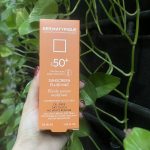 ضد آفتاب بدون رنگ درماتیپیک پوست چرب